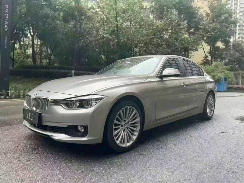 成都18年宝马3系2