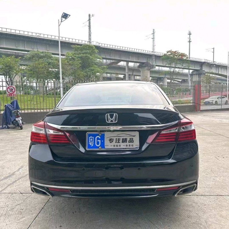 广州16年本田雅阁9