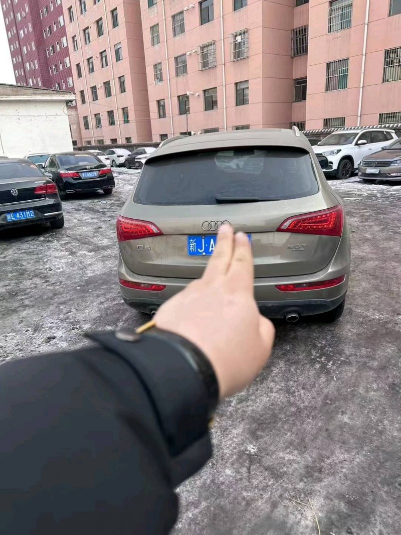 太原10年奧迪Q56