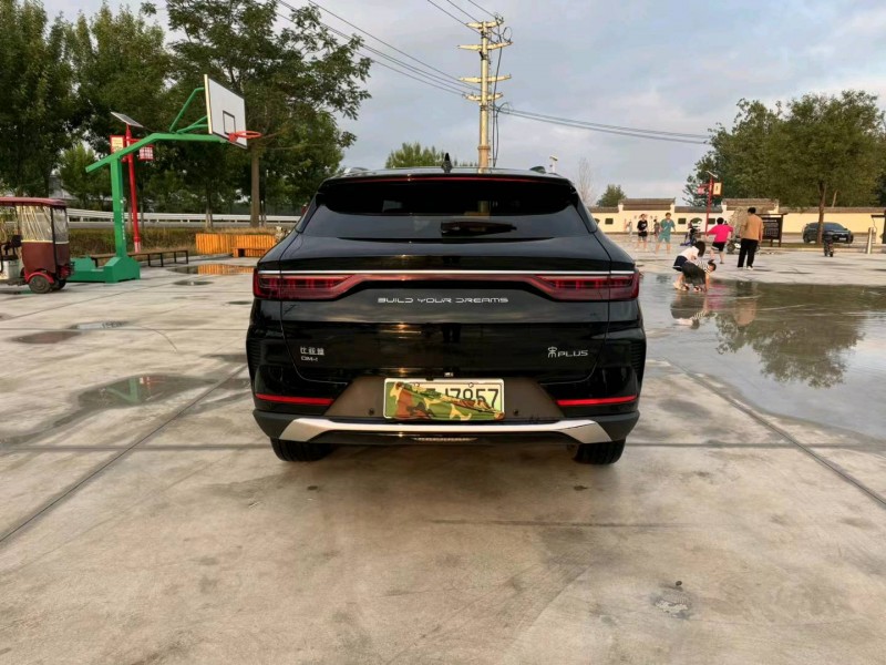 徐州23年比亚迪宋9