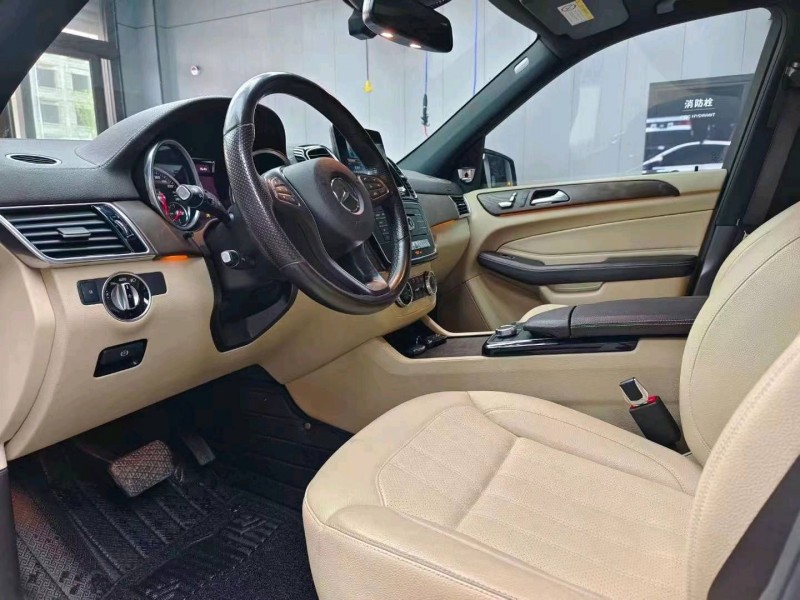 济南17年奔驰GLE2