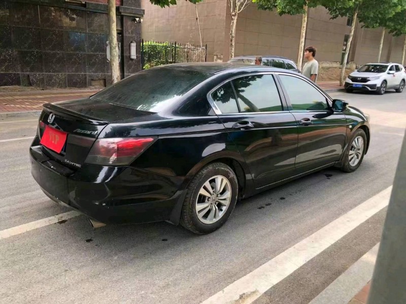 临沂10年本田雅阁4