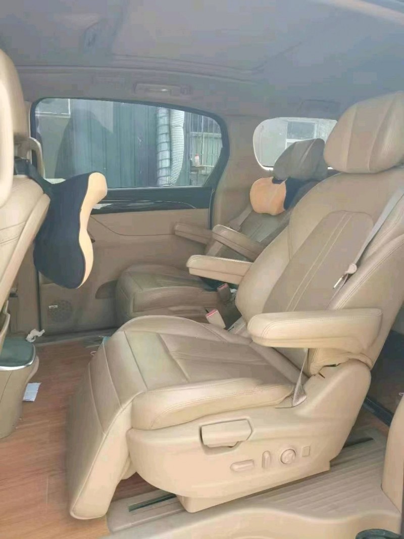 青岛17年别克GL84