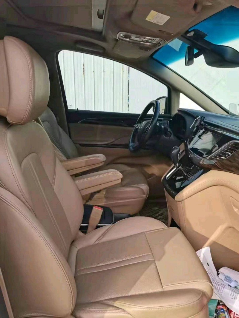 青岛17年别克GL85