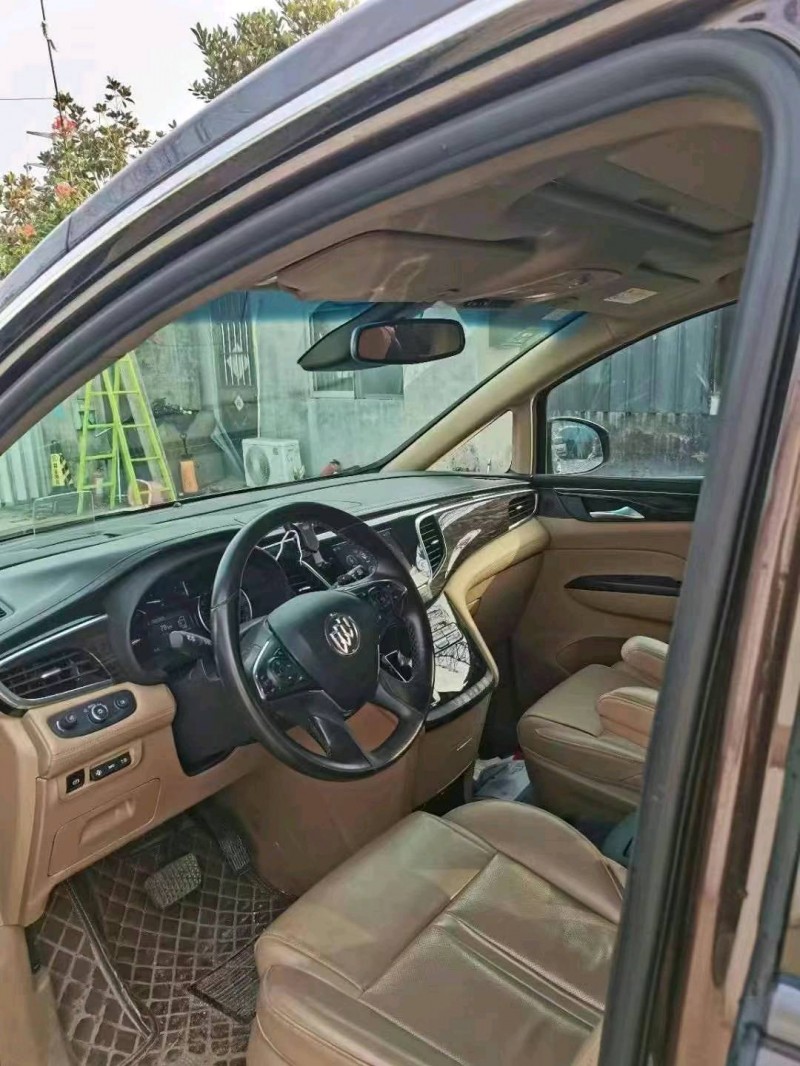 青岛17年别克GL87