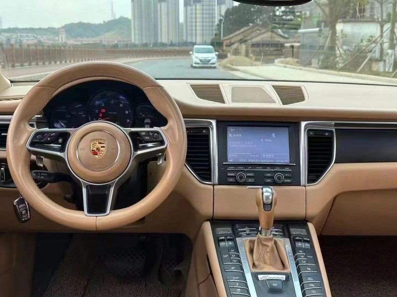 东莞15年保时捷Macan6