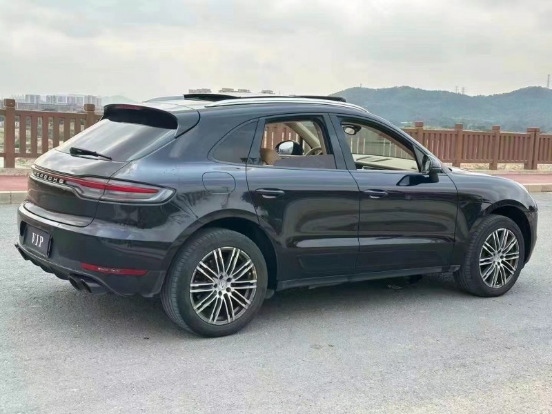 东莞15年保时捷Macan8