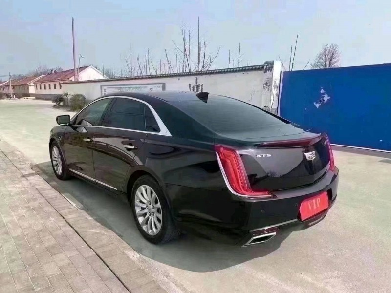 枣庄19年凯迪拉克XTS3
