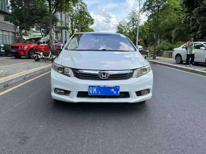 深圳12年本田思域1