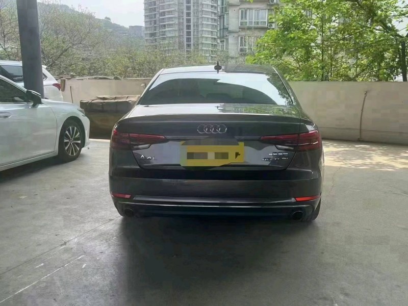 重庆17年奥迪A4L8