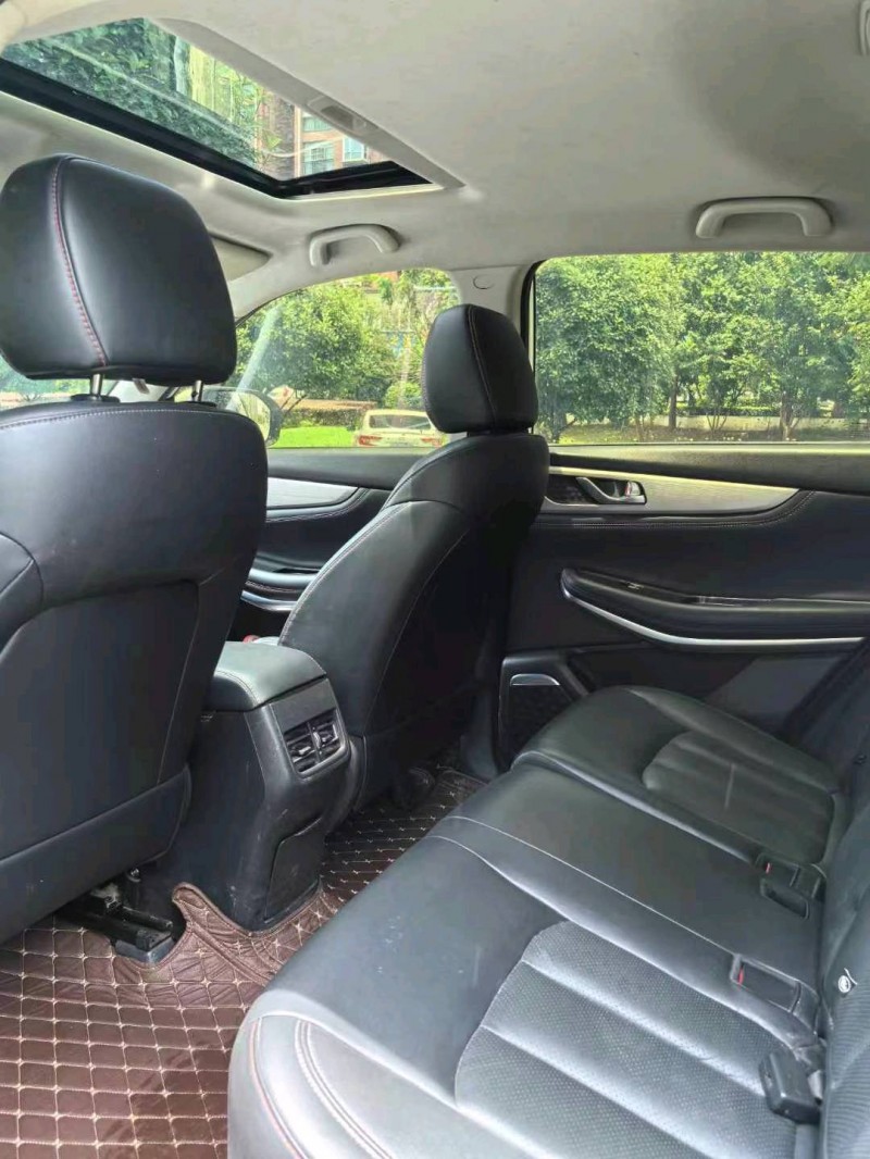 武汉19年长安汽车CS759