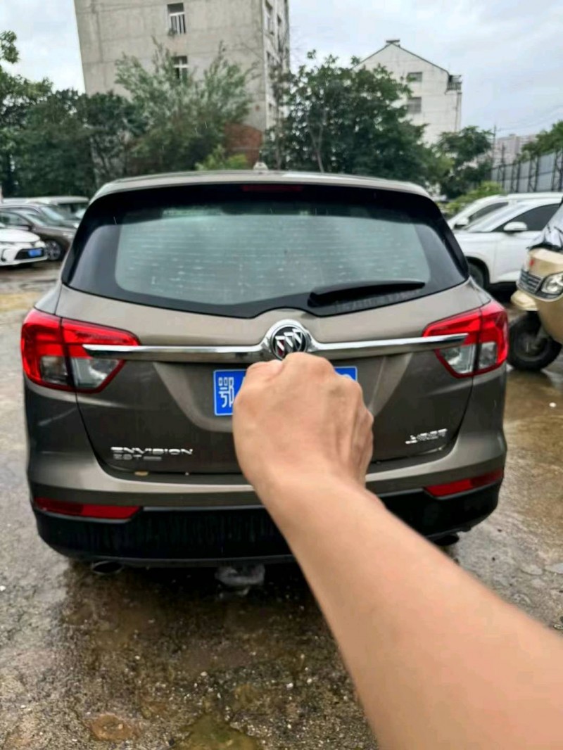 武汉15年别克昂科威7