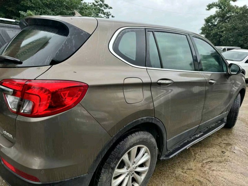 武汉15年别克昂科威8