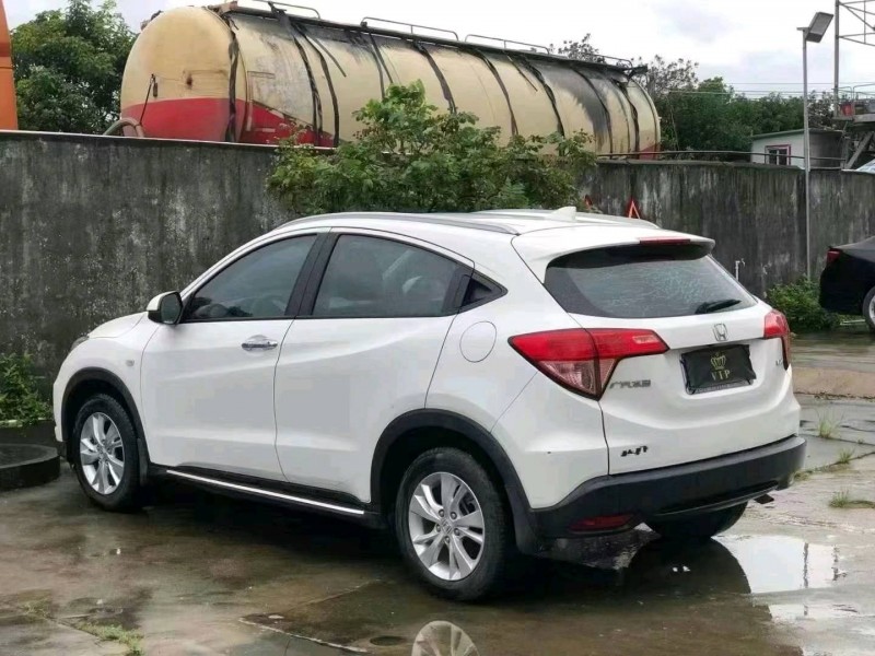 邵阳19年本田缤智5