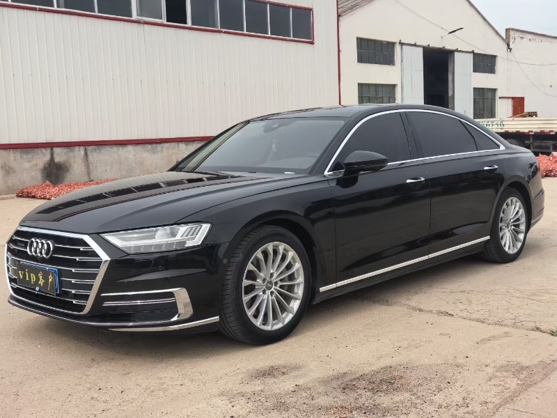 济南19年奥迪A8L3