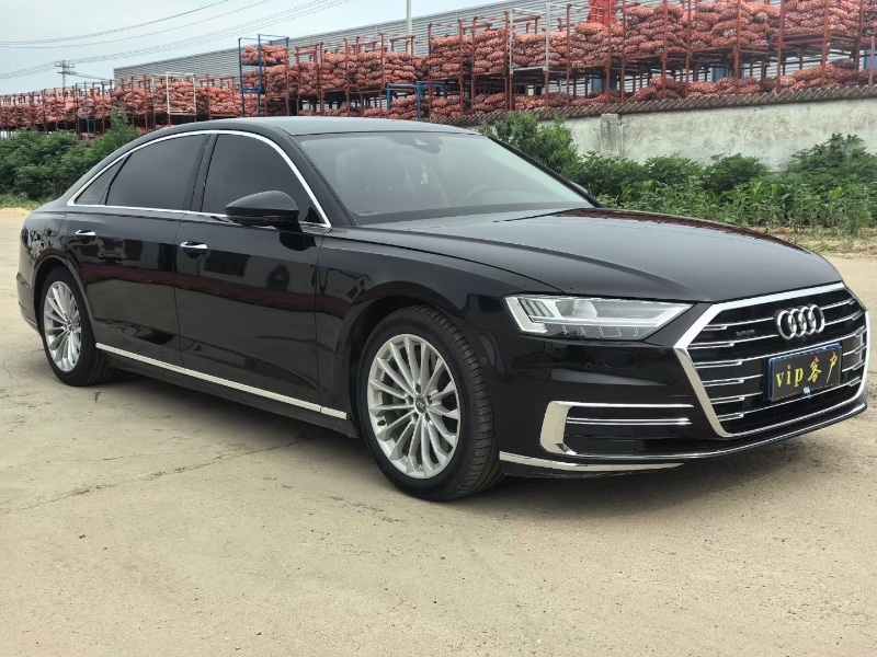 济南19年奥迪A8L4