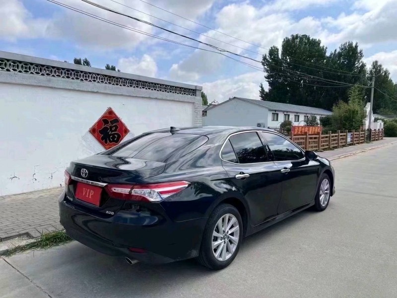 潍坊23年丰田凯美瑞5