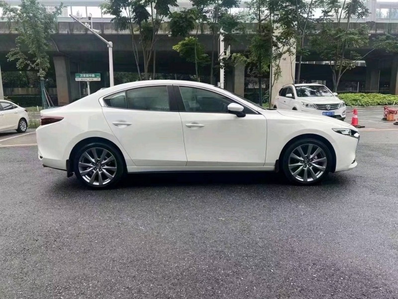岳阳23年马自达昂克赛拉5
