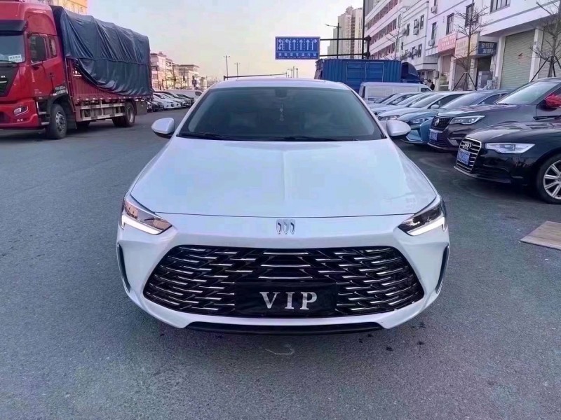 汕头24年别克君威1