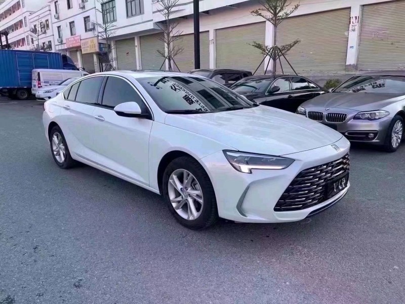 汕头24年别克君威5