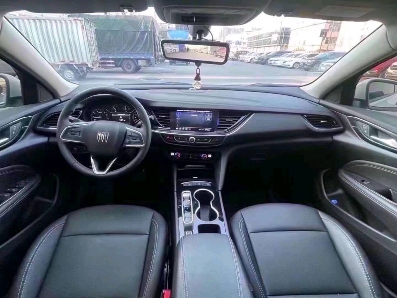 汕头24年别克君威6