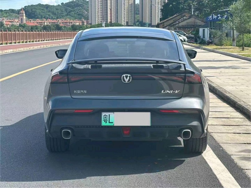 广州23年长安汽车UNI-V5