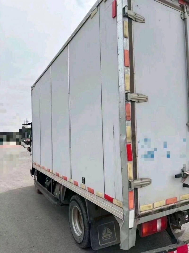 淄博22年卡車系列重汽豪沃8
