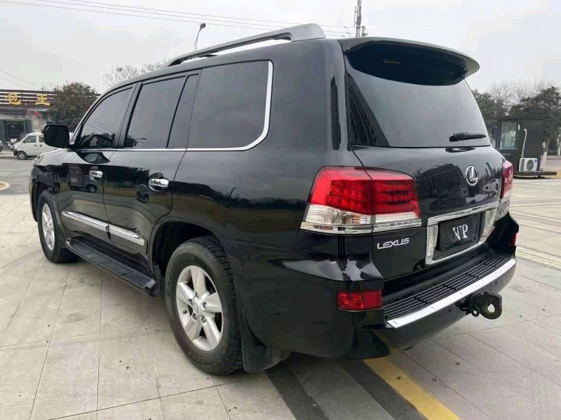 济宁15年雷克萨斯LX5