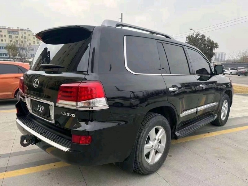济宁15年雷克萨斯LX6