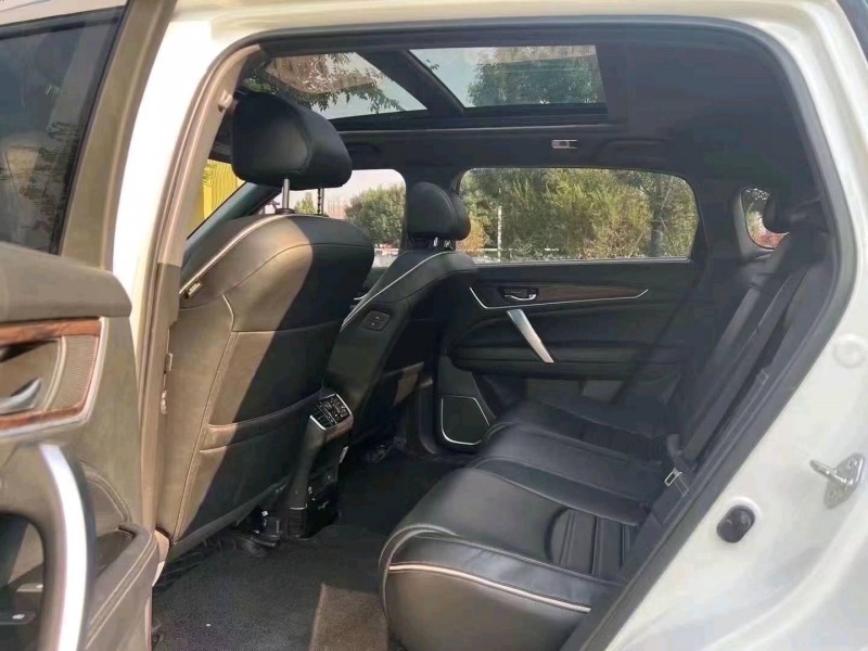 济宁17年本田URV6