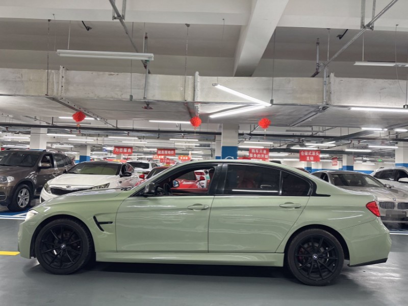 成都15年宝马3系4