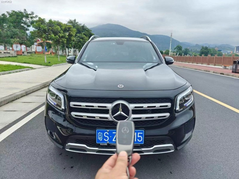 东莞23年奔驰GLB1