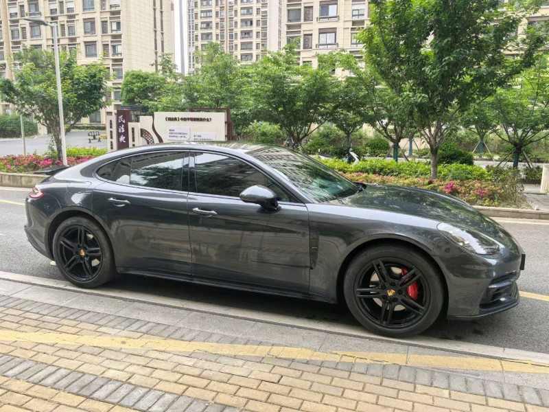 苏州19年保时捷帕拉梅拉3