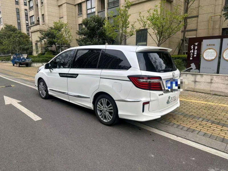 徐州18年本田艾力绅7