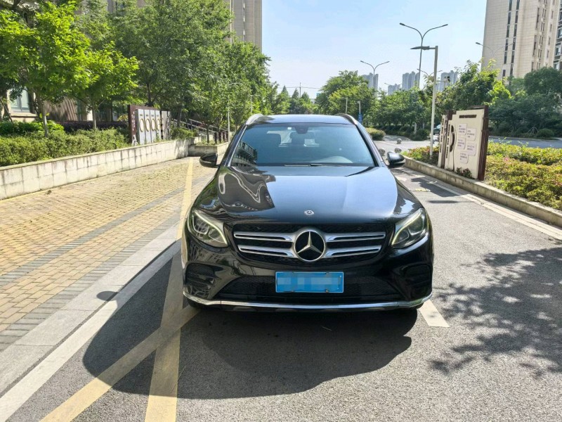 苏州19年奔驰GLC1