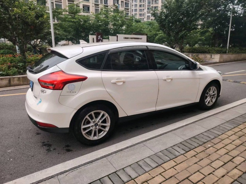 苏州18年福特福克斯8