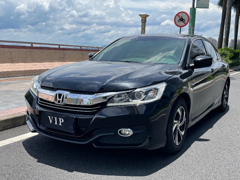 佛山18年本田雅阁2