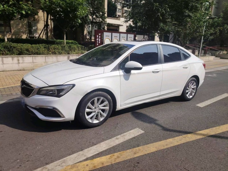 苏州18年别克威朗3