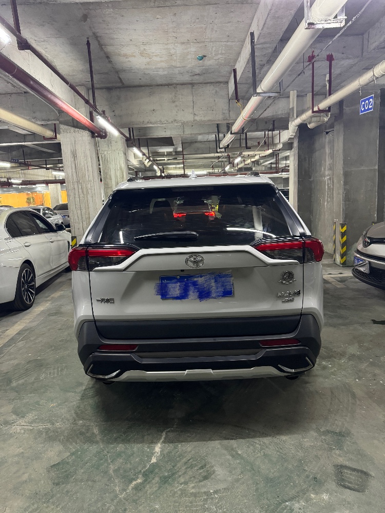 婁底20年豐田RAV4榮放5