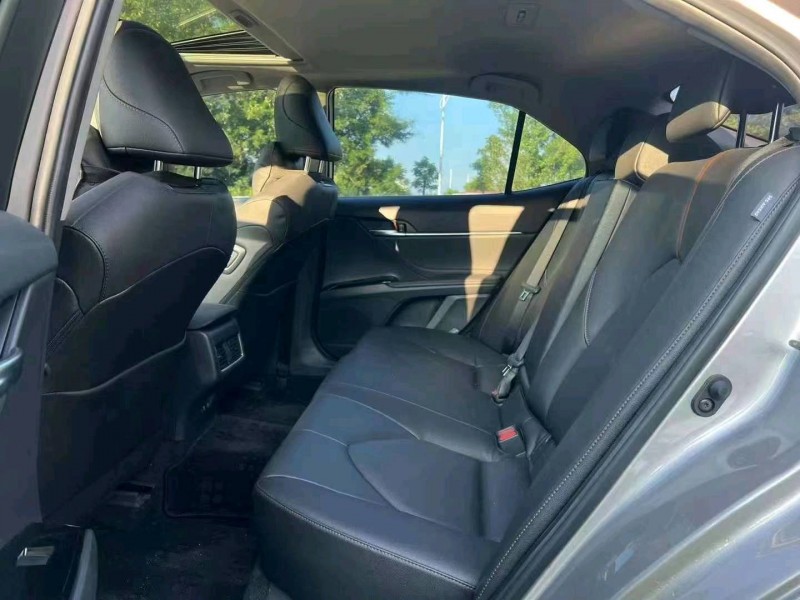 佛山22年丰田凯美瑞8