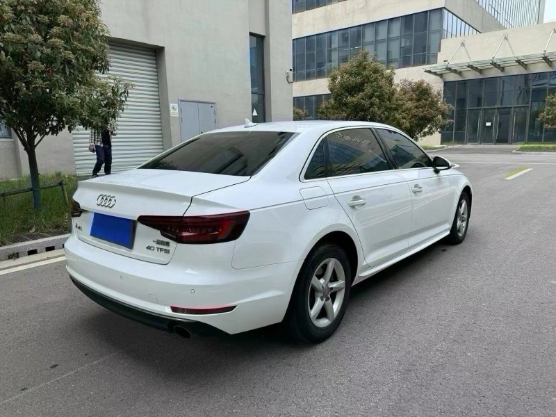 徐州18年奥迪A4L5