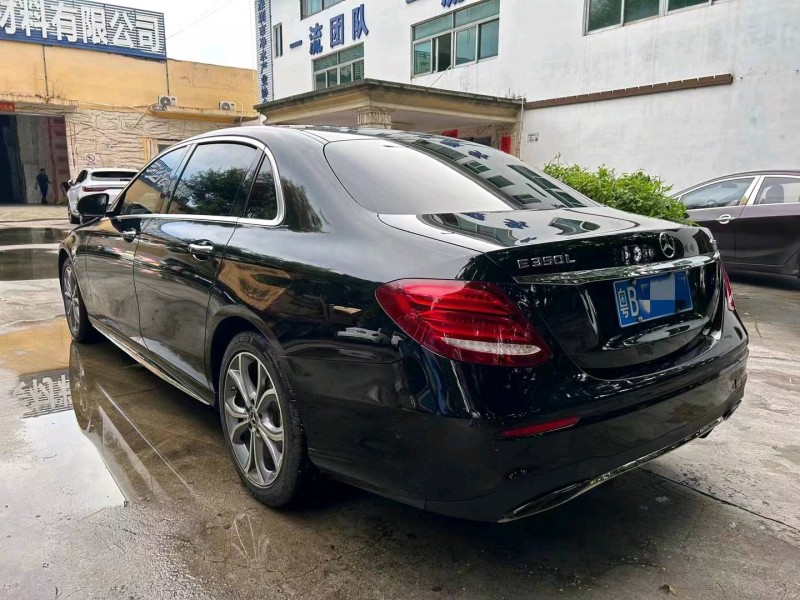 深圳20年奔驰E8
