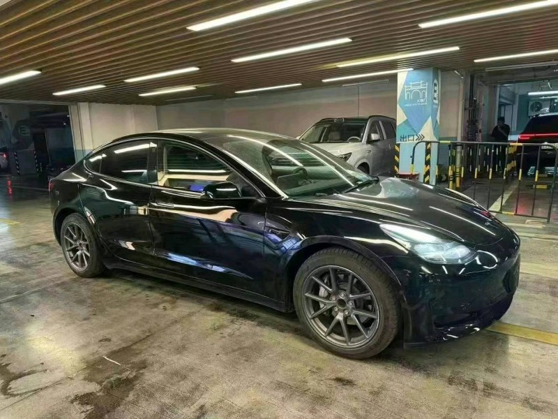 紹興22年特斯拉MODEL 32