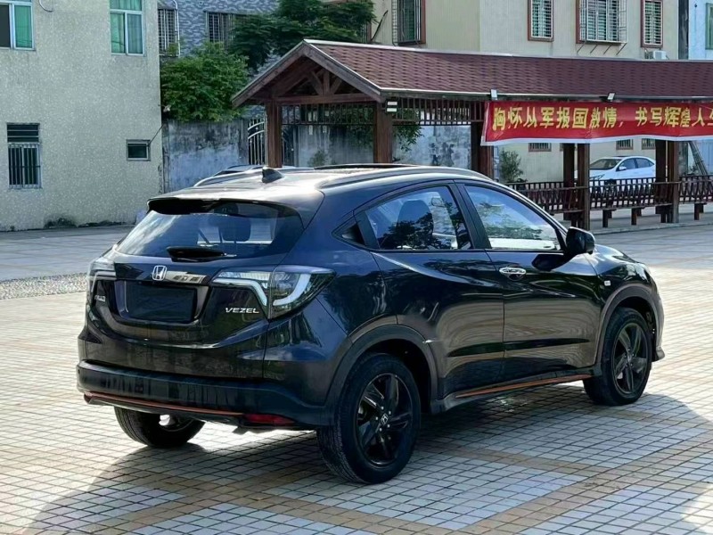 深圳22年本田缤智5