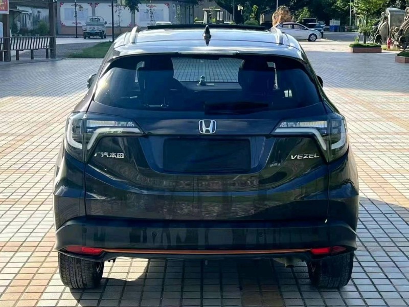 深圳22年本田缤智9