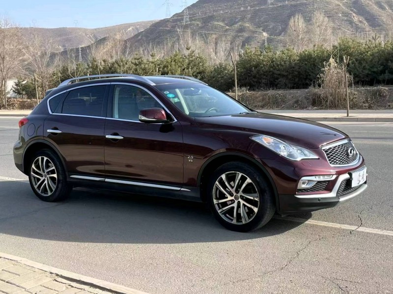 海東17年英菲尼迪QX503