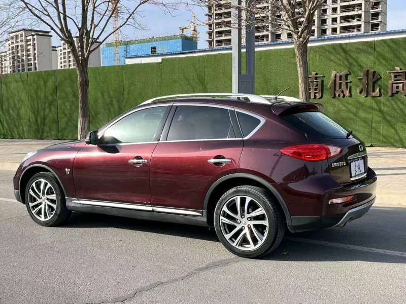 海東17年英菲尼迪QX509