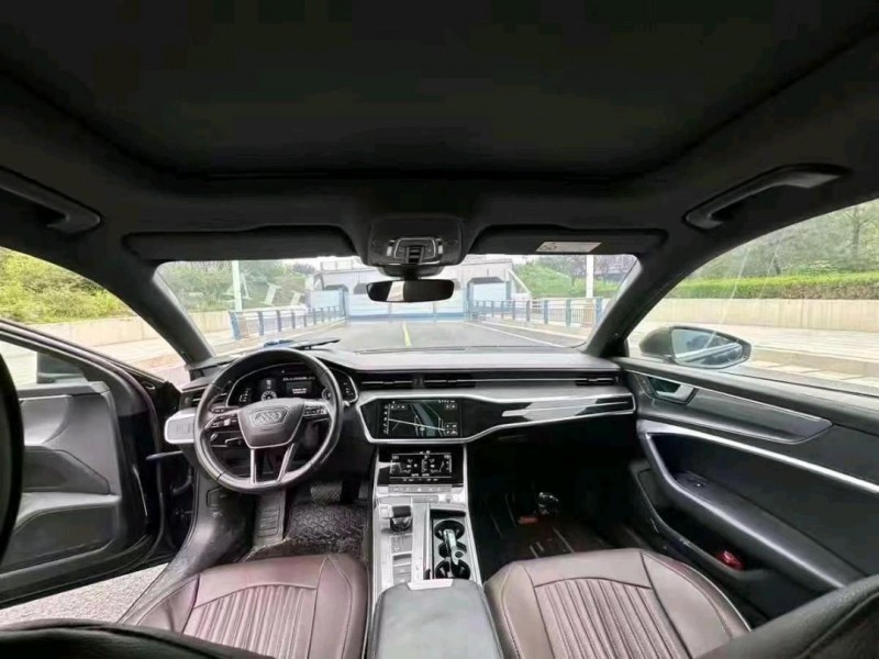 济宁21年奥迪A6L8