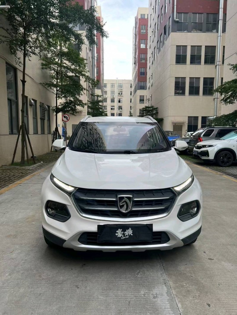 佛山18年寶駿5101