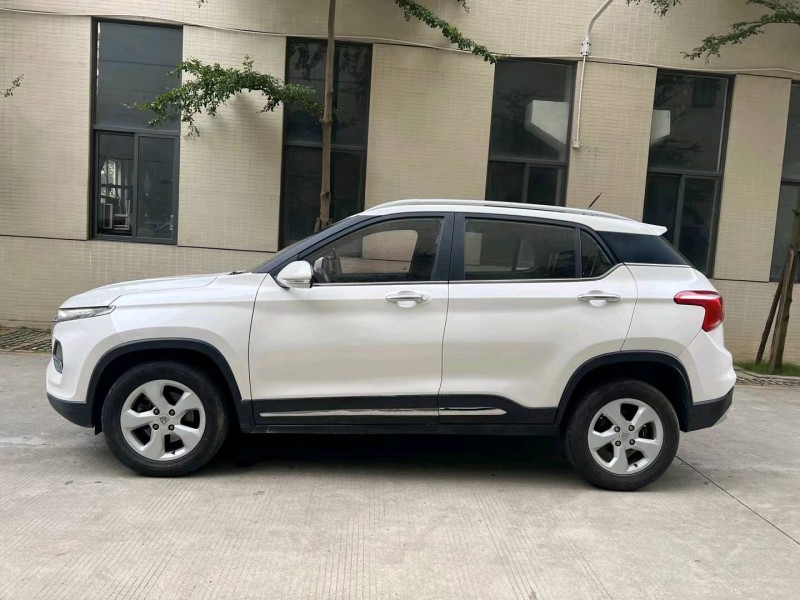 佛山18年寶駿5104